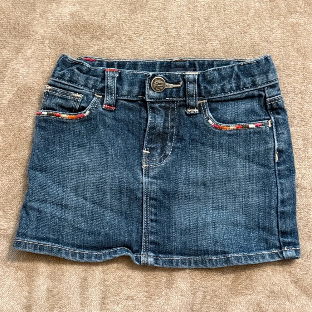 GAP baby piece